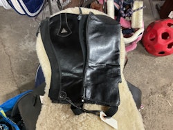 Mountain horse,shortchaps,svarta, stl junior s(8 år)