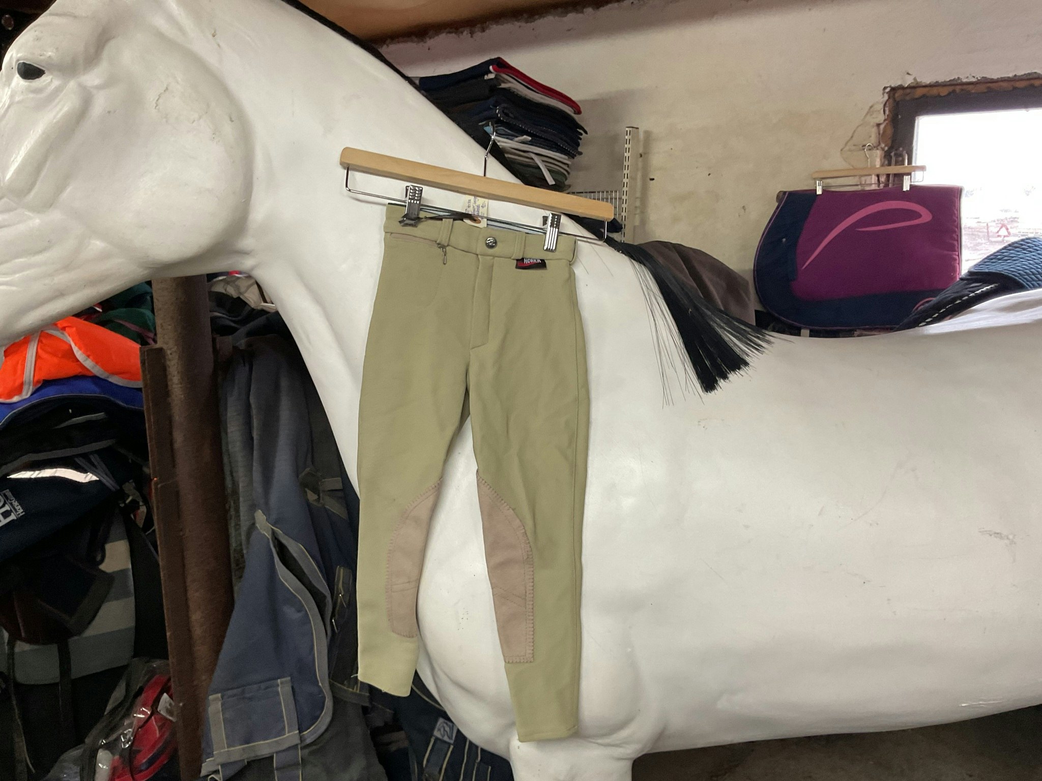 Horka ridbyxor,beige,knäskodda, stl 122