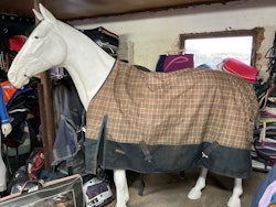 Onehorse vintertäcke,155 cm,otvättat,ca 250 gr