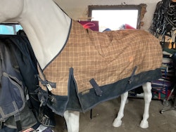 Onehorse vintertäcke,125 cm,otvättat,ca 250 gr