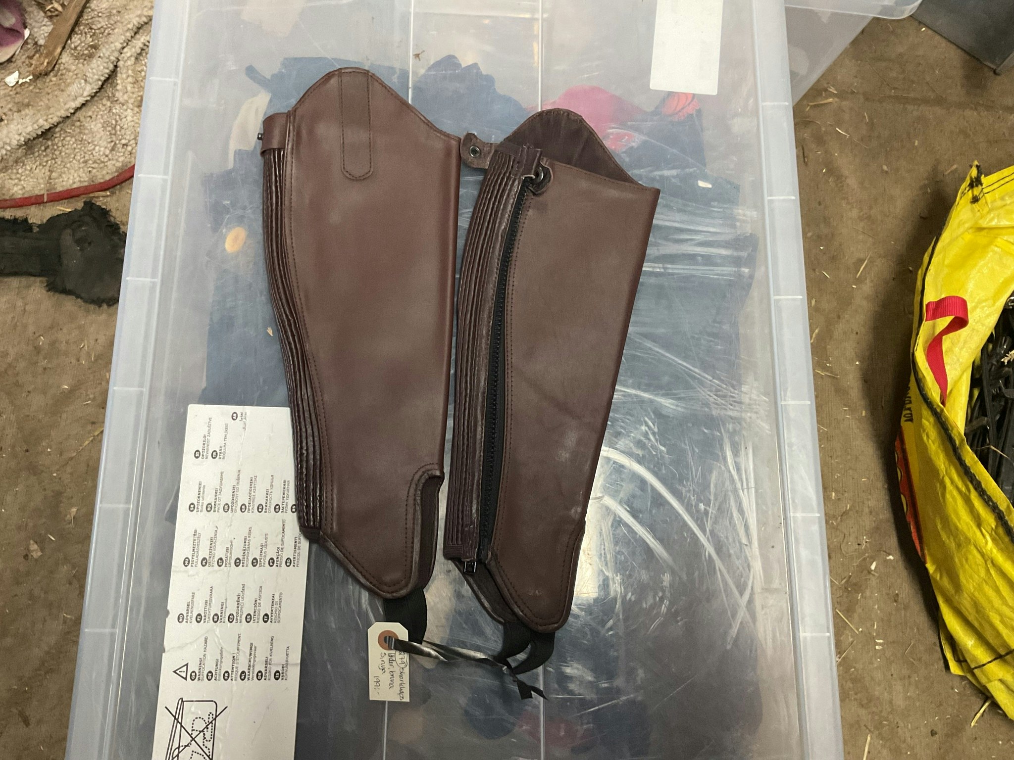 Shortchaps läder,bruna,s,nya
