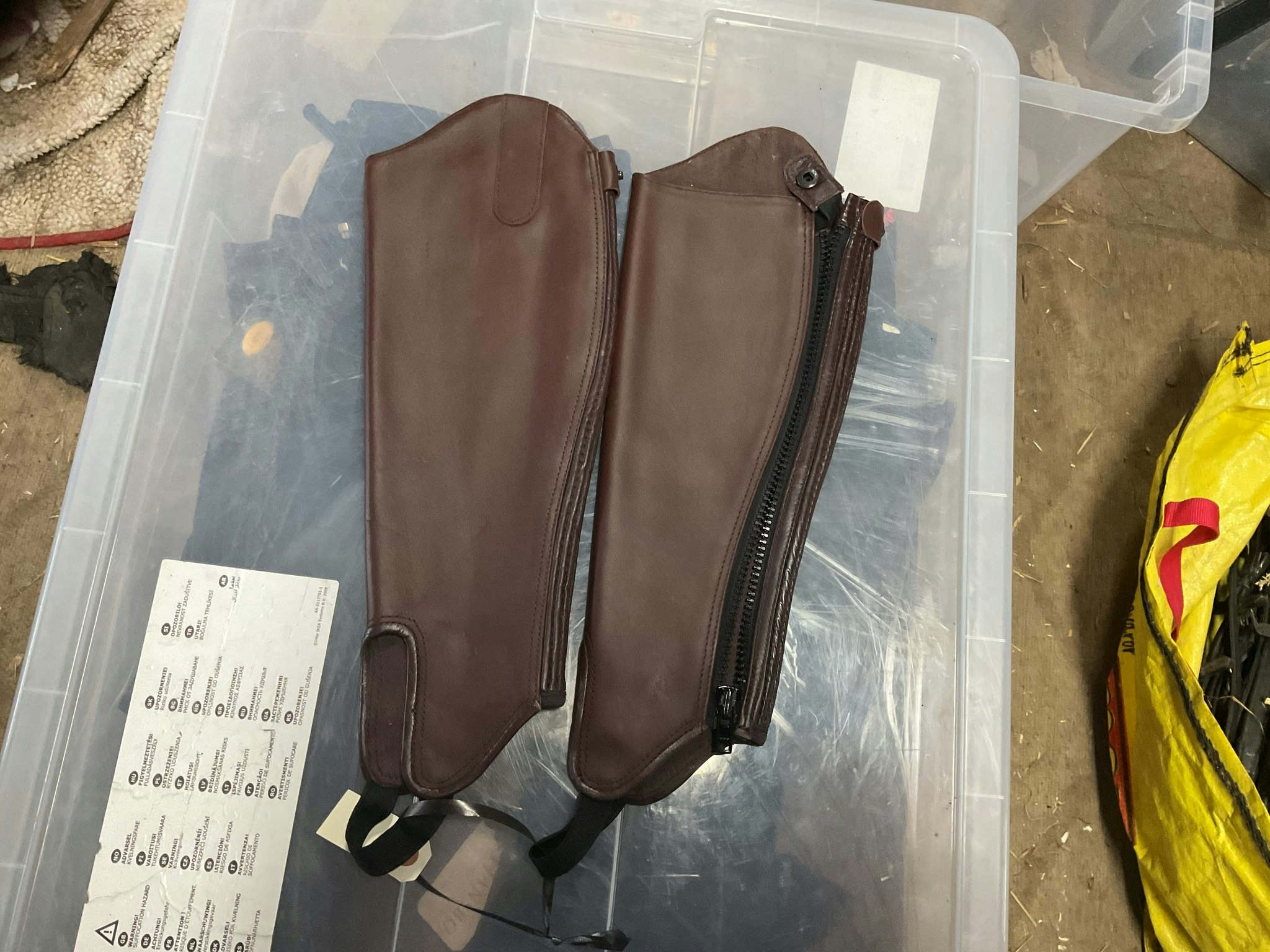 Shortchaps läder,bruna,m,nya
