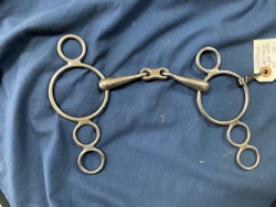Pessoabett,tredelat, med platt mittdel, 13,5 cm