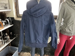 Cavallo,regn och vindtät jacka, stl 40, mörkblå, anv ett fåtl ggr