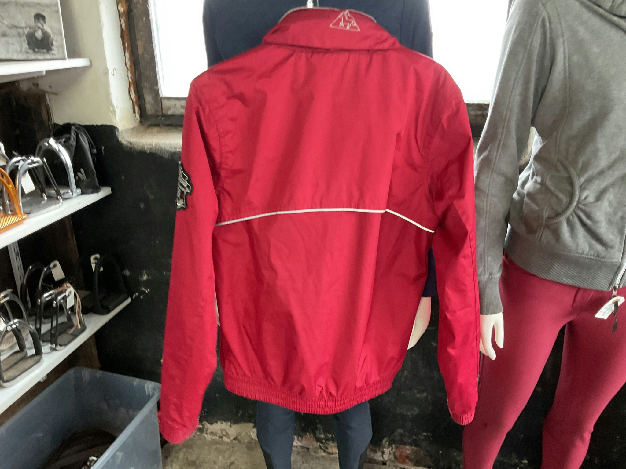 MH jacka, fleece insidan, röd stl s