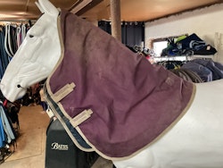 Amigo halstäcke,XL,vinrött, 150 gr,två revor insidan
