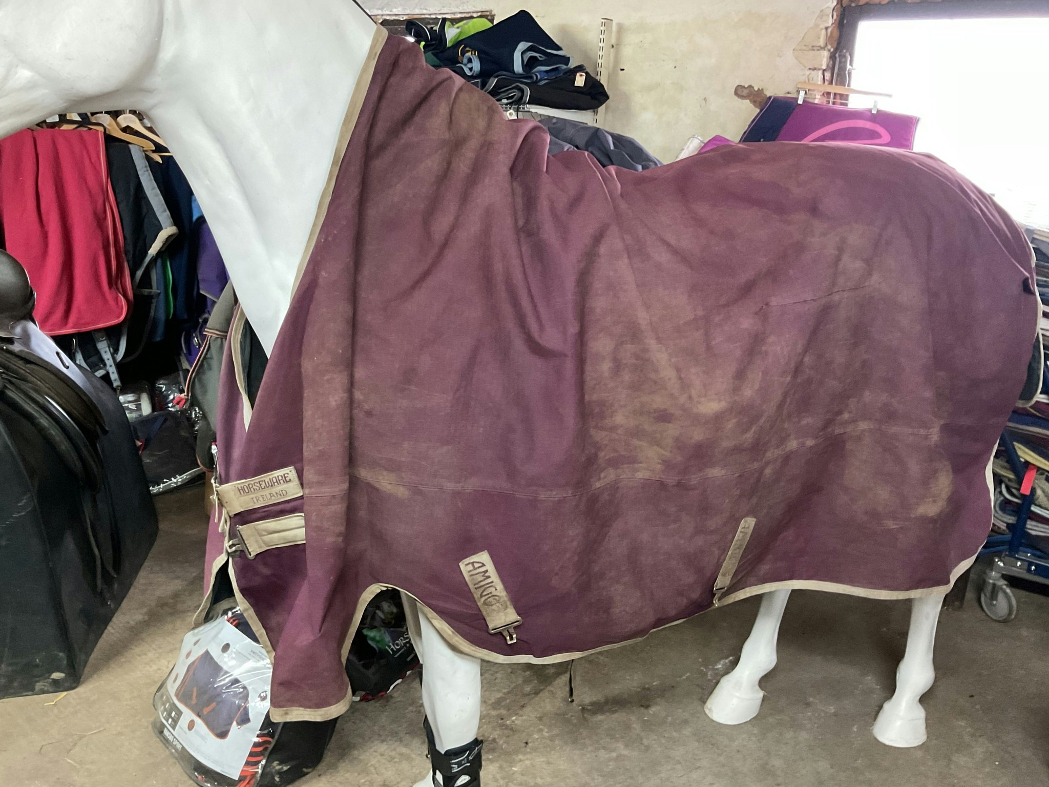 Amigo vintertäcke,vinrött, 200 gr, sytt på två ställen, 160 cm
