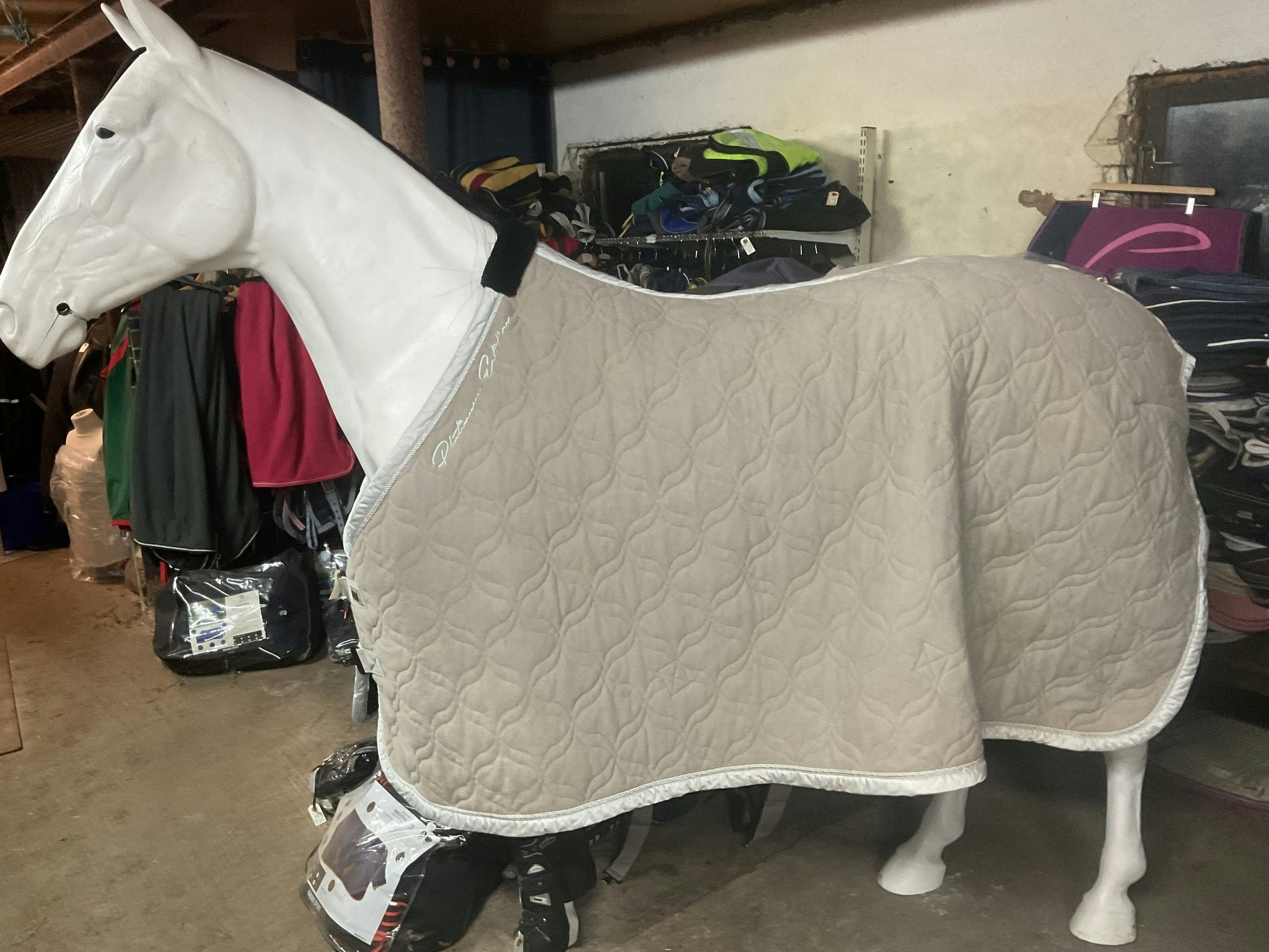Eskadron platinum, täcke, XL,beige