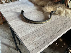 Pannband,svart med guldklinkers,36 cm