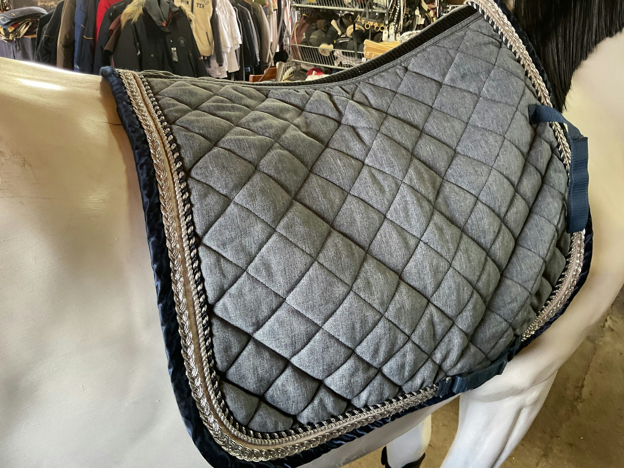Horse comfort schabrak,grått med bling,f