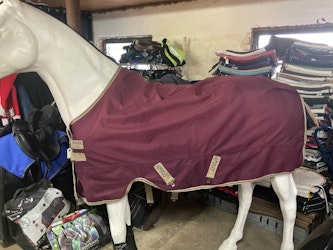 Amigo regntäcke, 0 gr, 115 cm,vinrött