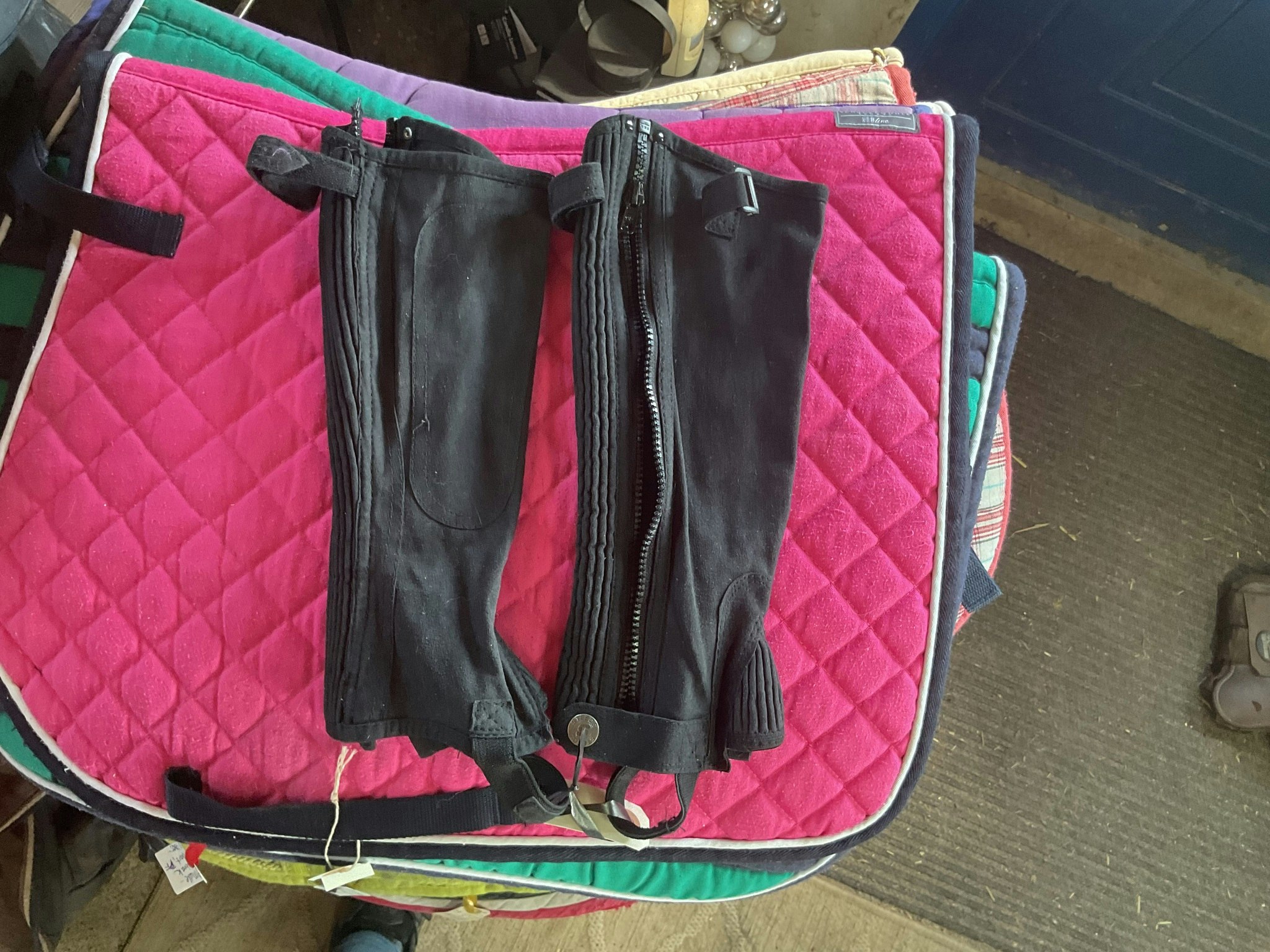 Steeds shortchaps,svarta,KL,ca 33 cm