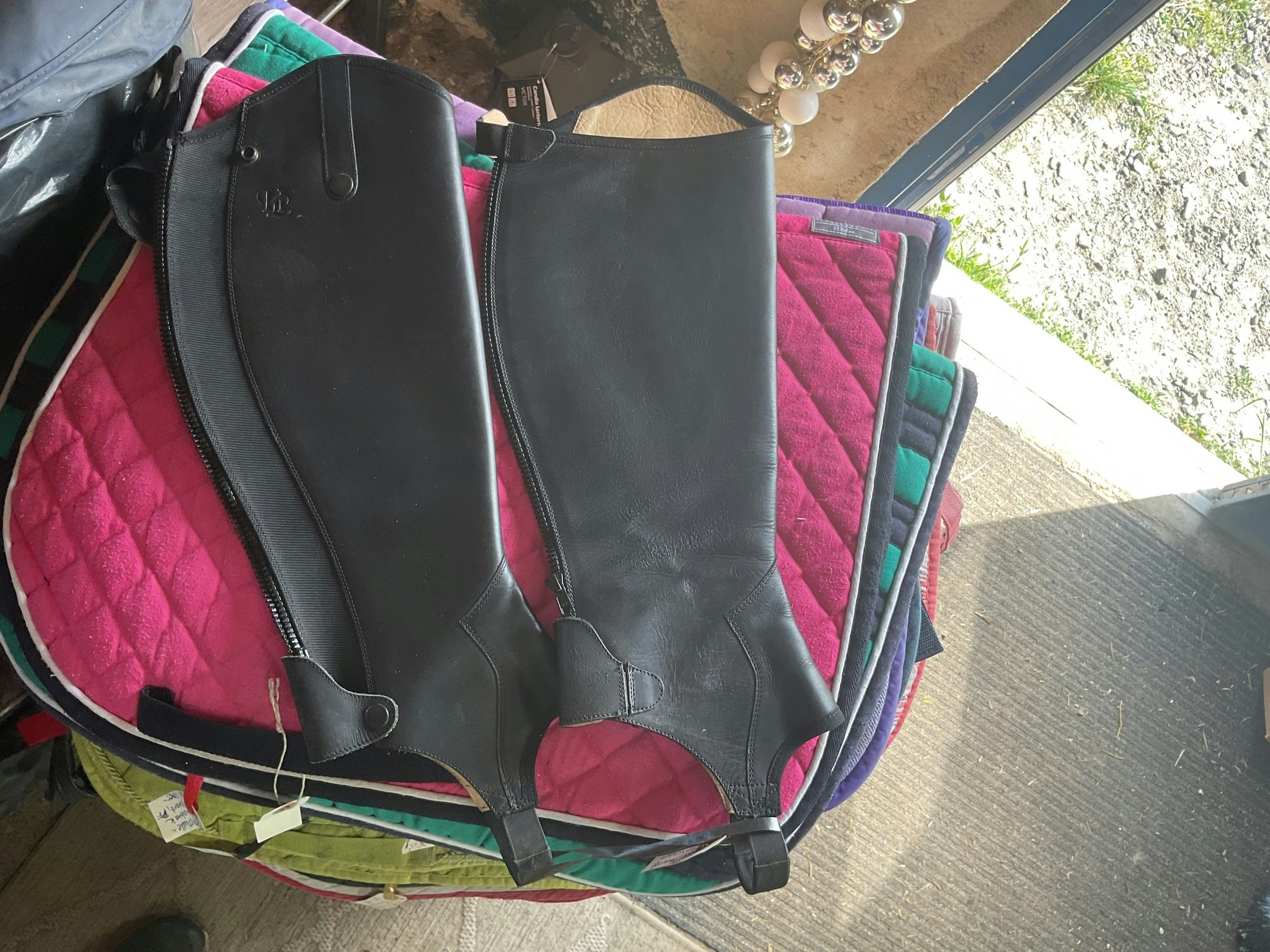 Horselife shortchaps, XL, svarta,nyskick