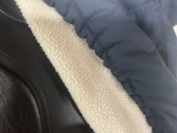 Fairfield sadelskydd med teddy, f,blått