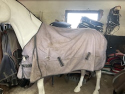 Riding house regntäcke,0 gr,135 cm, otvättat