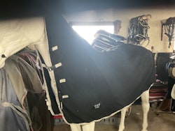 Globus fleecetäcke med fast hals,svart,125 cm
