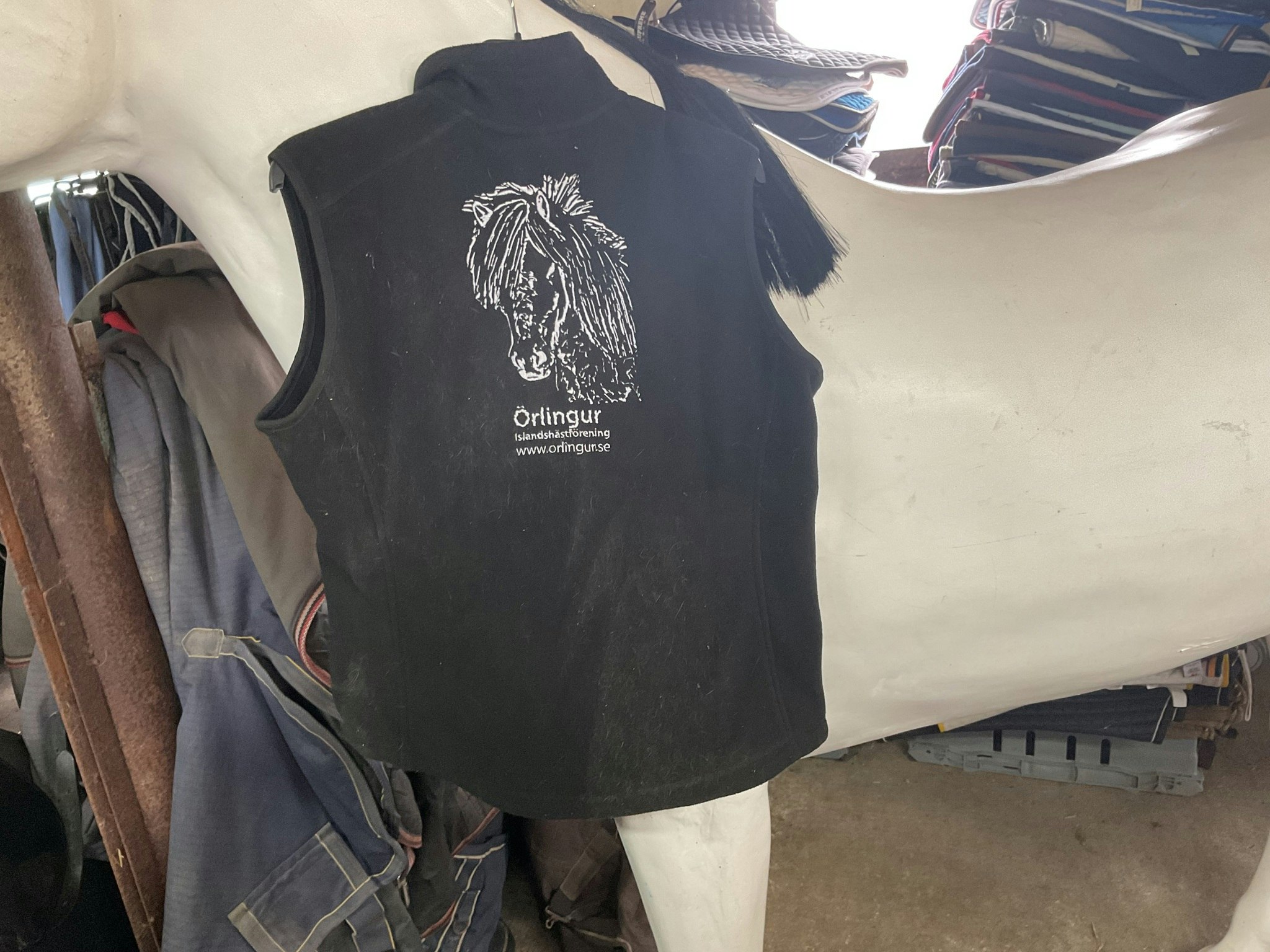 Väst fleece,svart,ny, L/40