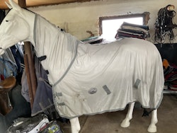 Thermomaster,flugtäcke med fast hals,ngr småhål, 155 cm