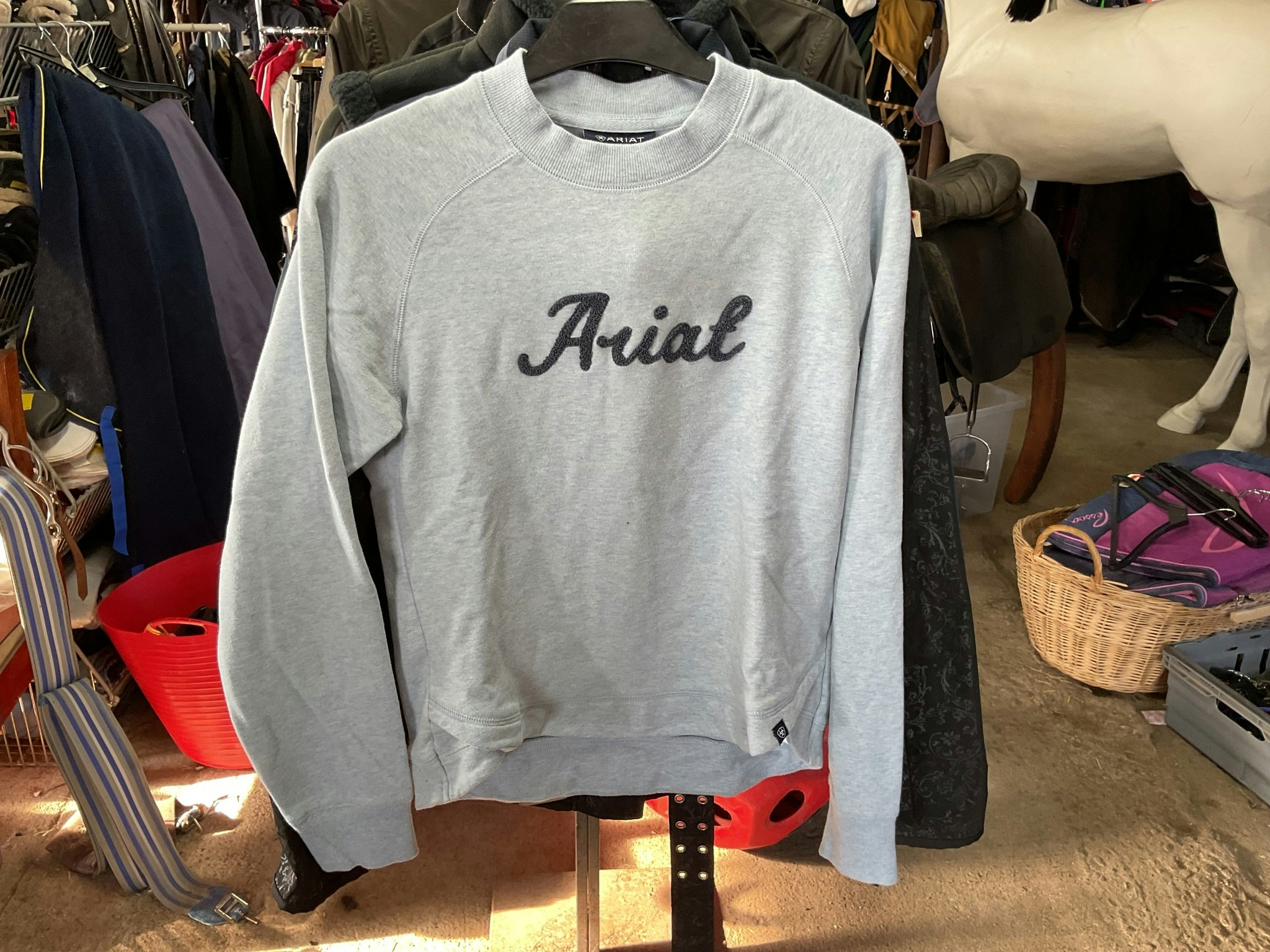 Ariat tröja,stl 164,blåmelerad