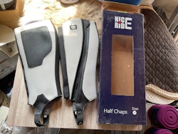 Nice ride halfchaps,gråa,stl LW,nya