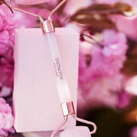 Snow Fox ROSE QUARTZ FACIAL ROLLER