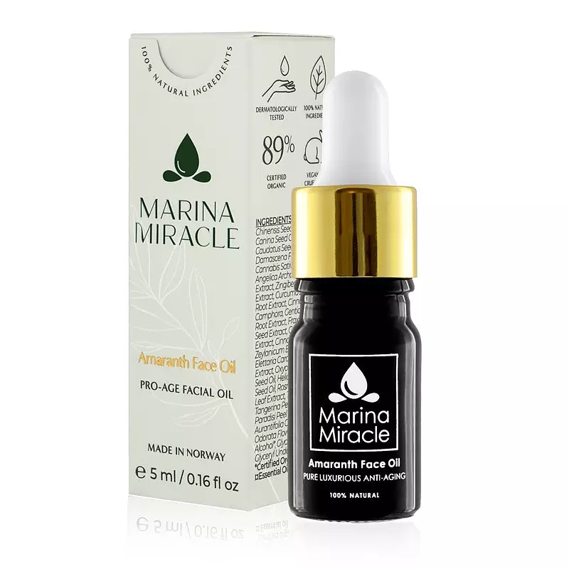 Marina Miracle Amaranth Face Oil är en lyxig olja för mogen hud med skandinaviska örter, amarantförolja och arktiskt tranbärsextrakt som förnyar och förbättrar hudens struktur och återfuktar på djupet