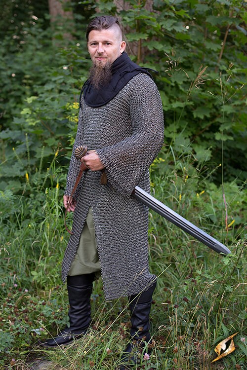 Chainmail - Long Sleeved - Riveted
