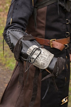 Bone Bracer