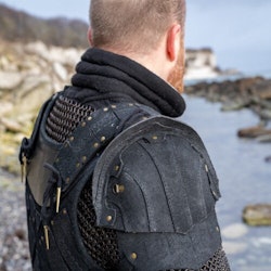 Woodsman Suede Shoulder Armour