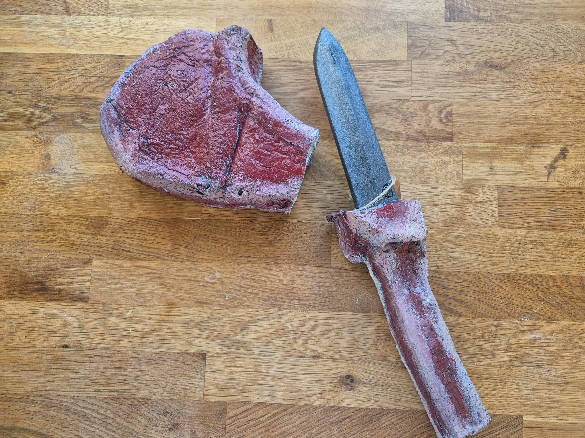 Tomahawk Kött med dold kniv