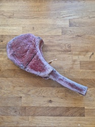 Tomahawk Kött med dold kniv
