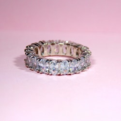 Oval eternity ring