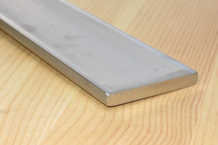 ROSTFRITT PLATTSTÅNG 60x20mm EN1.4301 - SS2333