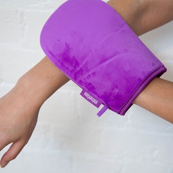 MINETAN Life Is Better In Color Brozne on Applicator Mitt