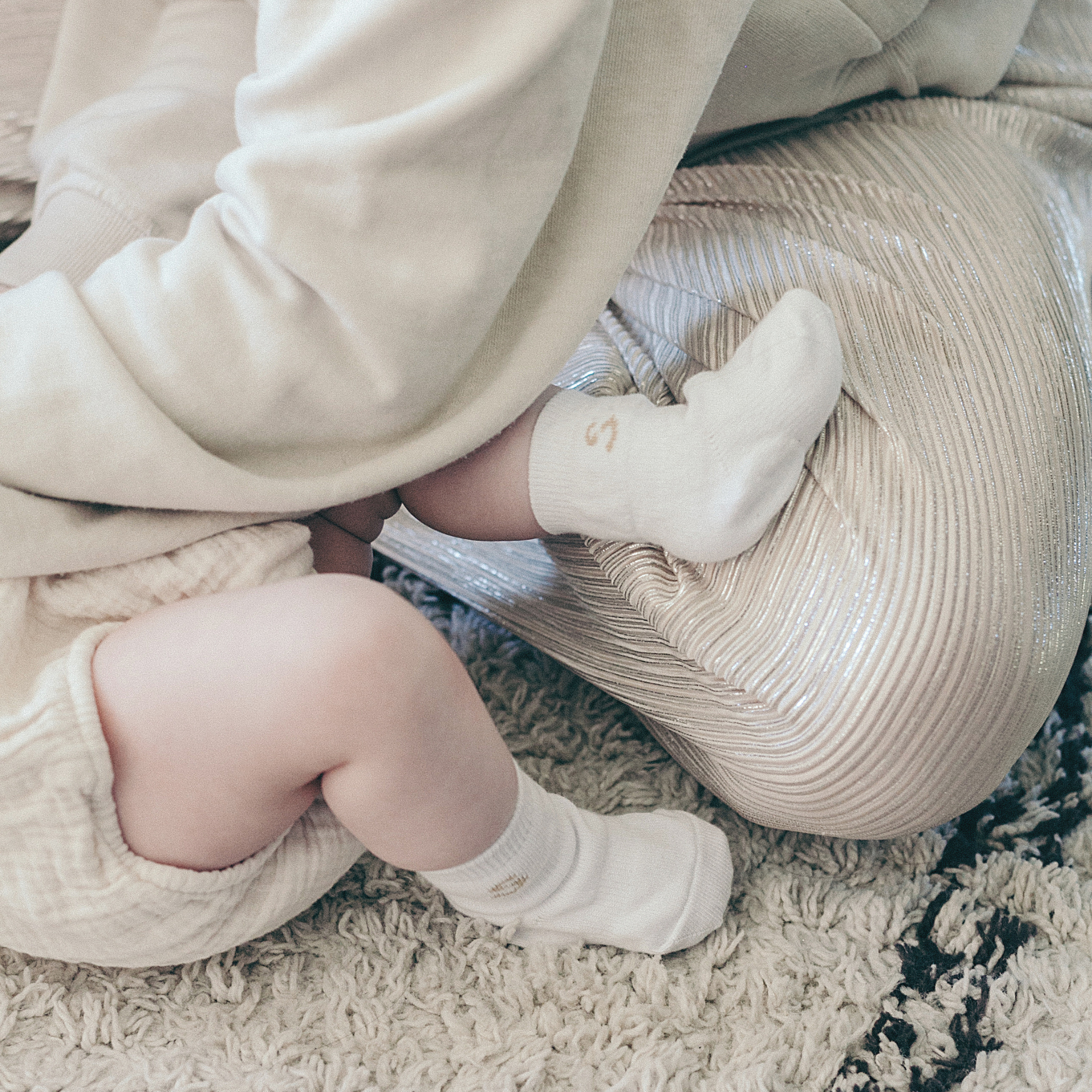 STUCKIES® Innovativa babystrumpor som inte åker av Newborn set Basics 4-pack
