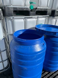 Plastfat 220 liter blå randig