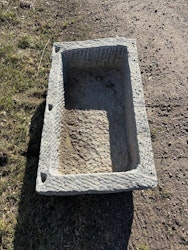 Stort kalkstenstråg 106x61cm