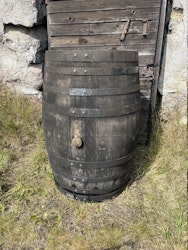 Vinfat 225 liter patinerad svart