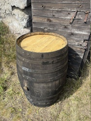 Vinfat 225 liter patinerad svart