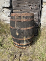 Vinfat 225 liter patinerad