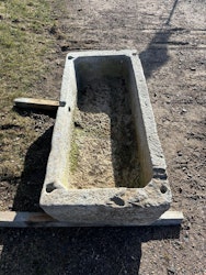 Stort kalkstenstråg 147x67cm