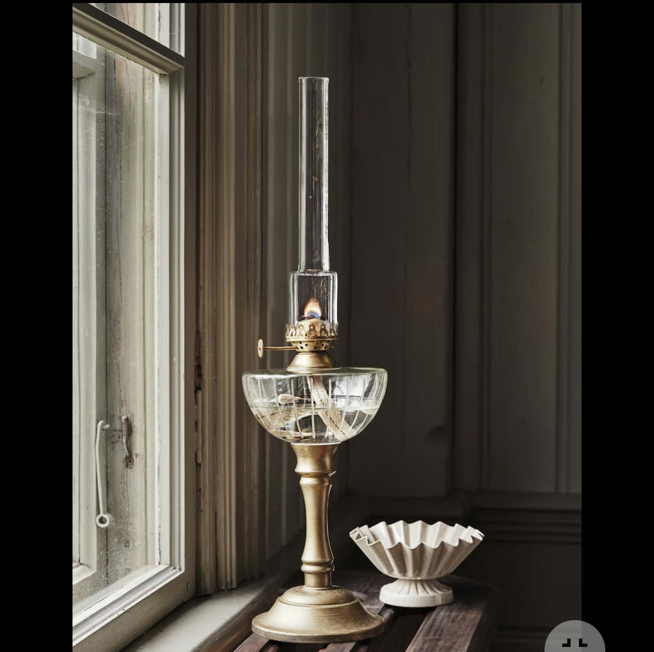 FOTOGENLAMPA PÅ FOT