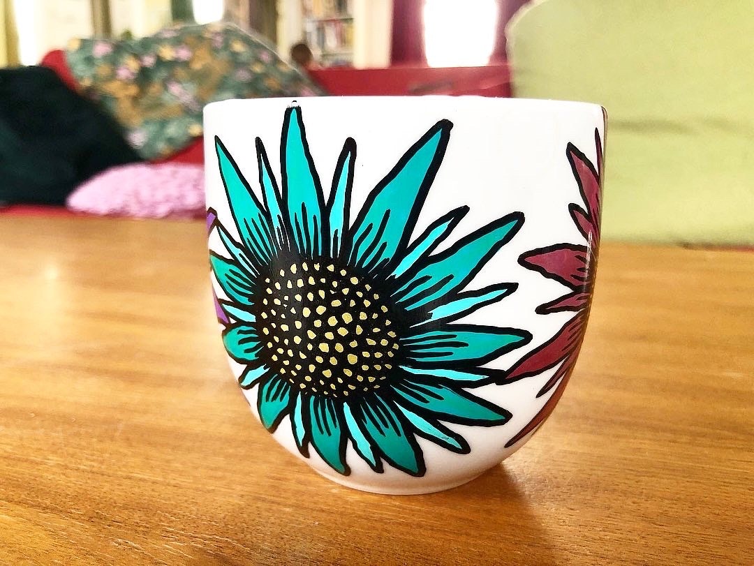 OLIKA BLOMMOR mugg