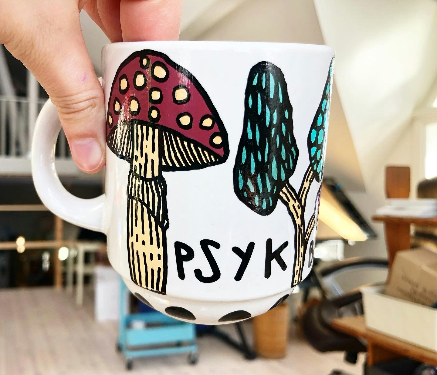 PSYKBRYT SVAMP VIT