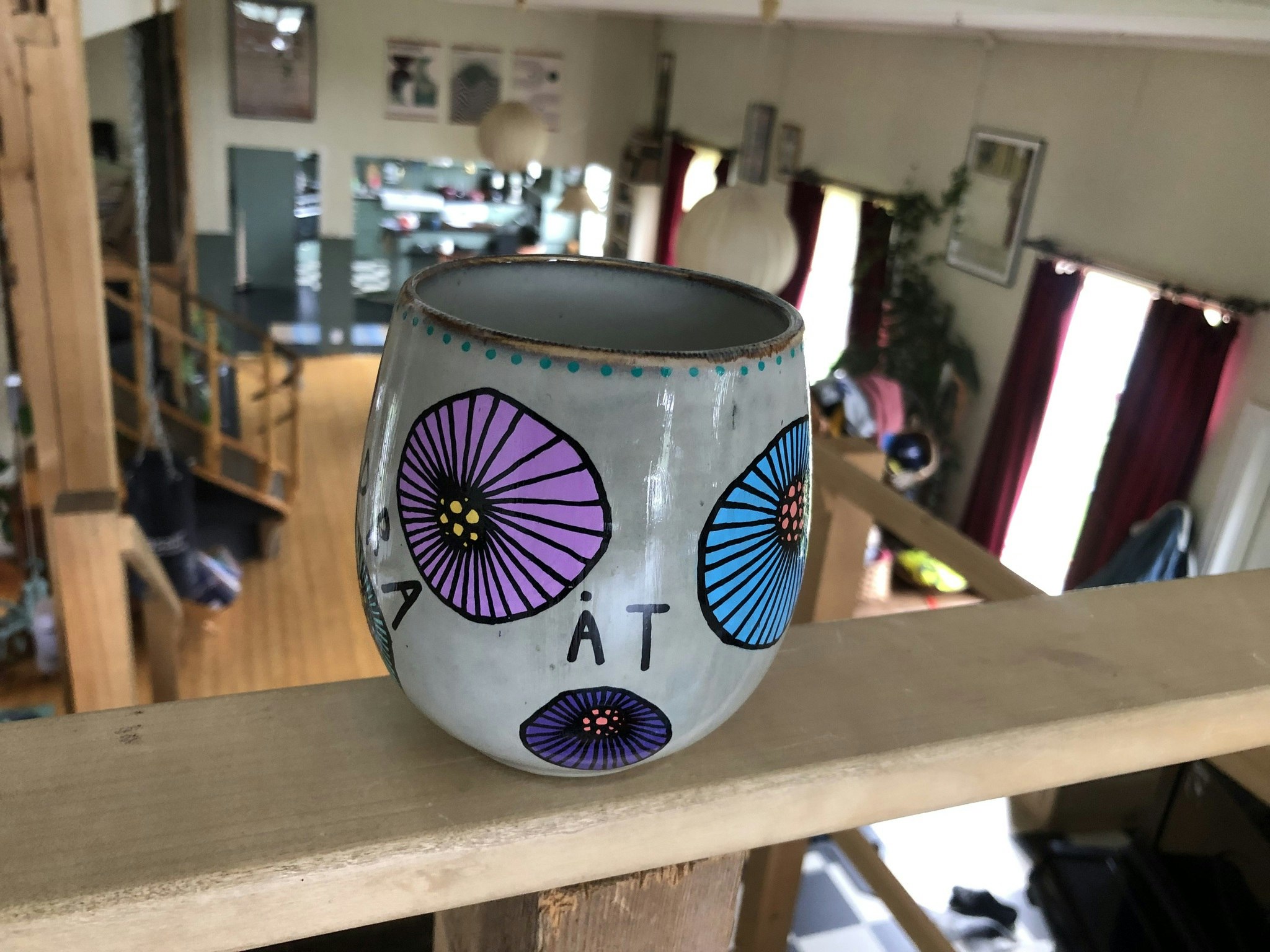 DRA ÅT HELVE(TE) mugg