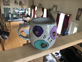 DRA ÅT HELVE(TE) mugg