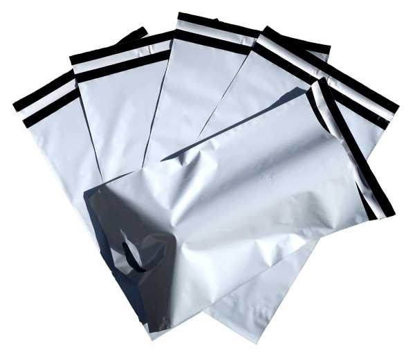Tag 5 betala för 4! Vita Postorderpåsar mailingbags med handtag i 5 storlekar!