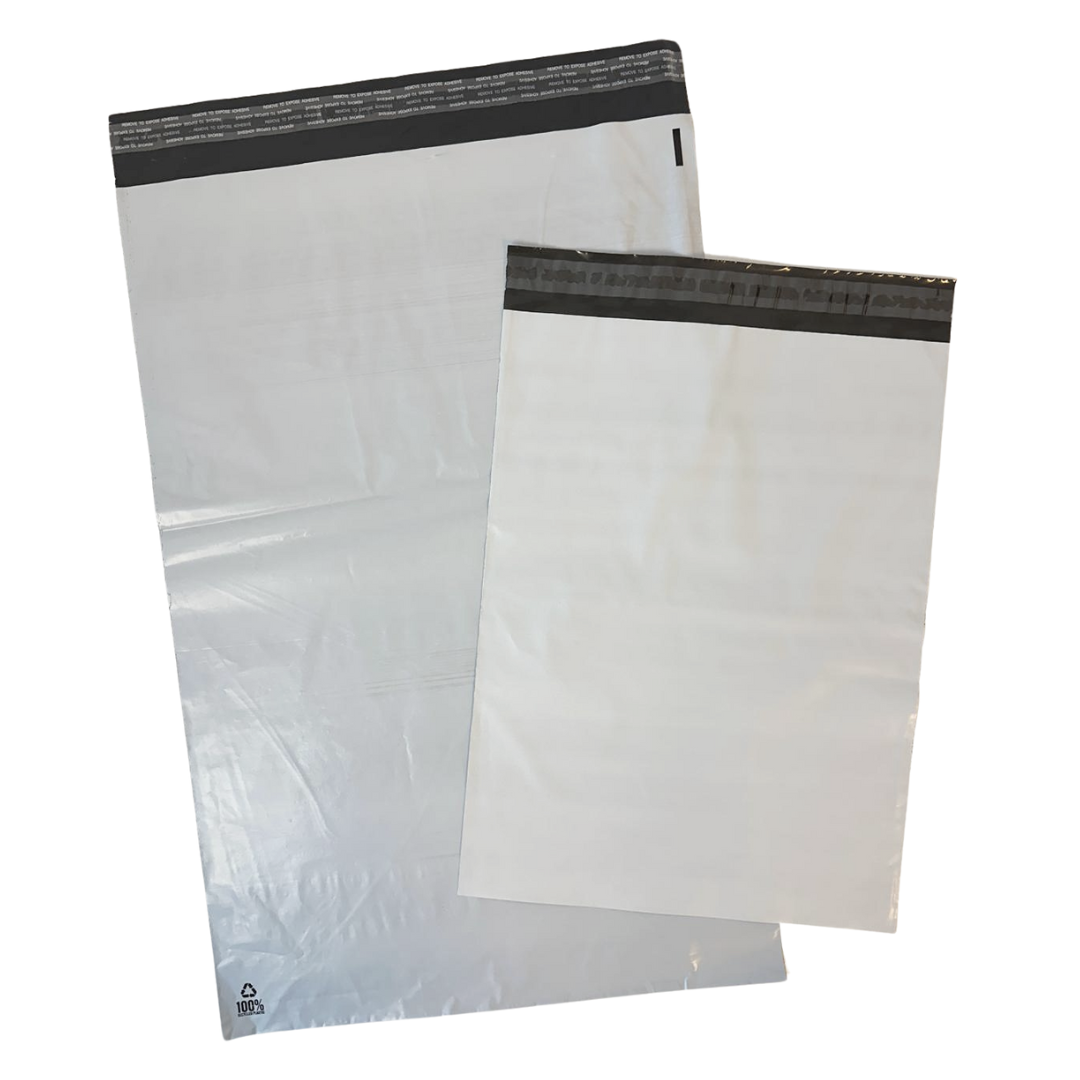Vit mailingbag/postorderpåse i storlek 5X-Large. E-handelspåse med mått 55x81cm.