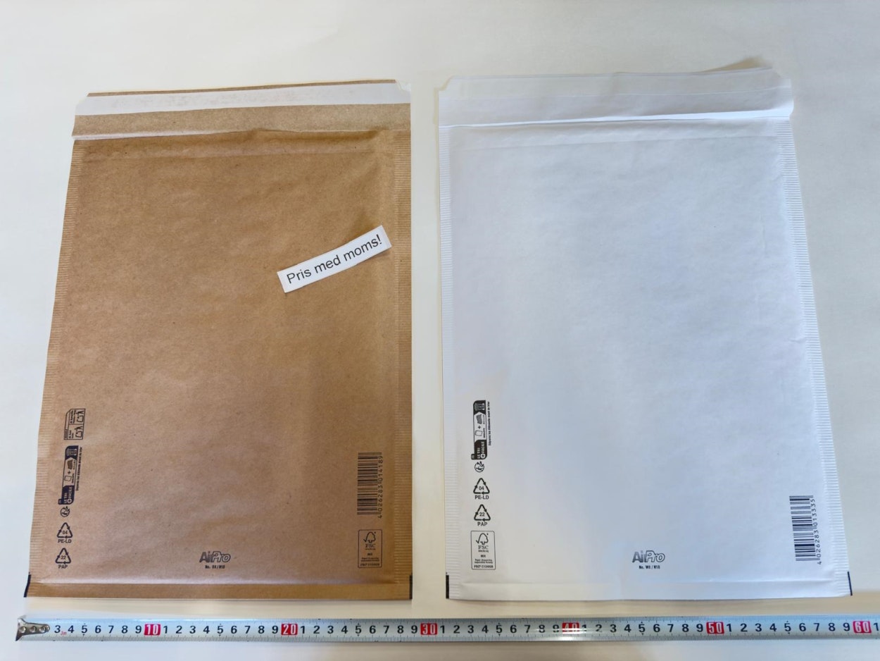 Bubble mailers size H 27x36cm