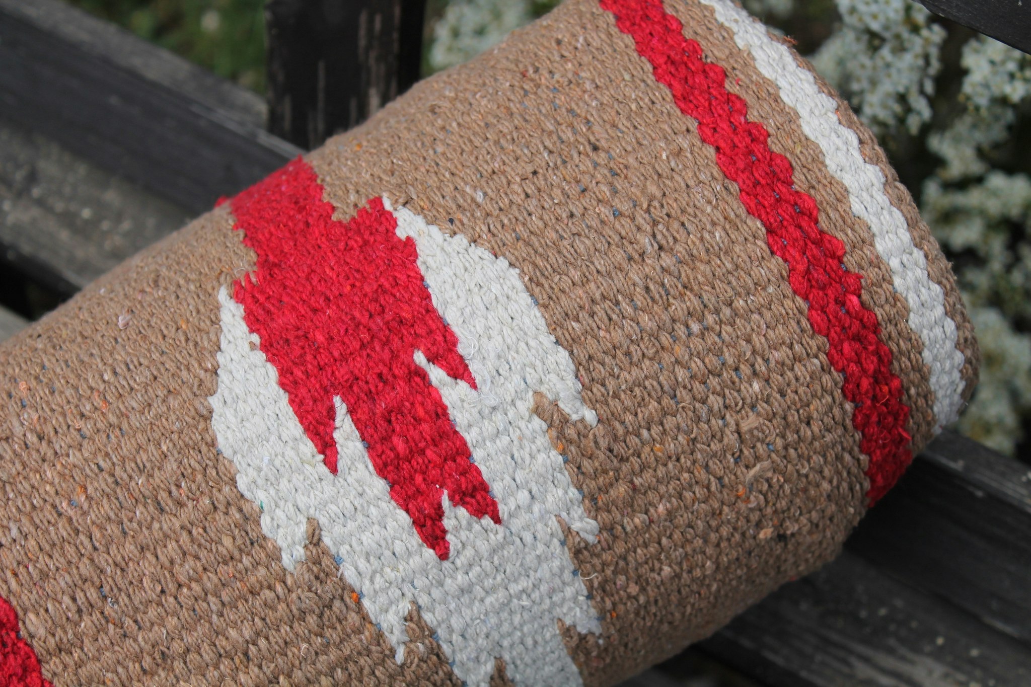 Weaver double weave acrylic saddle blanket tan/red/cream